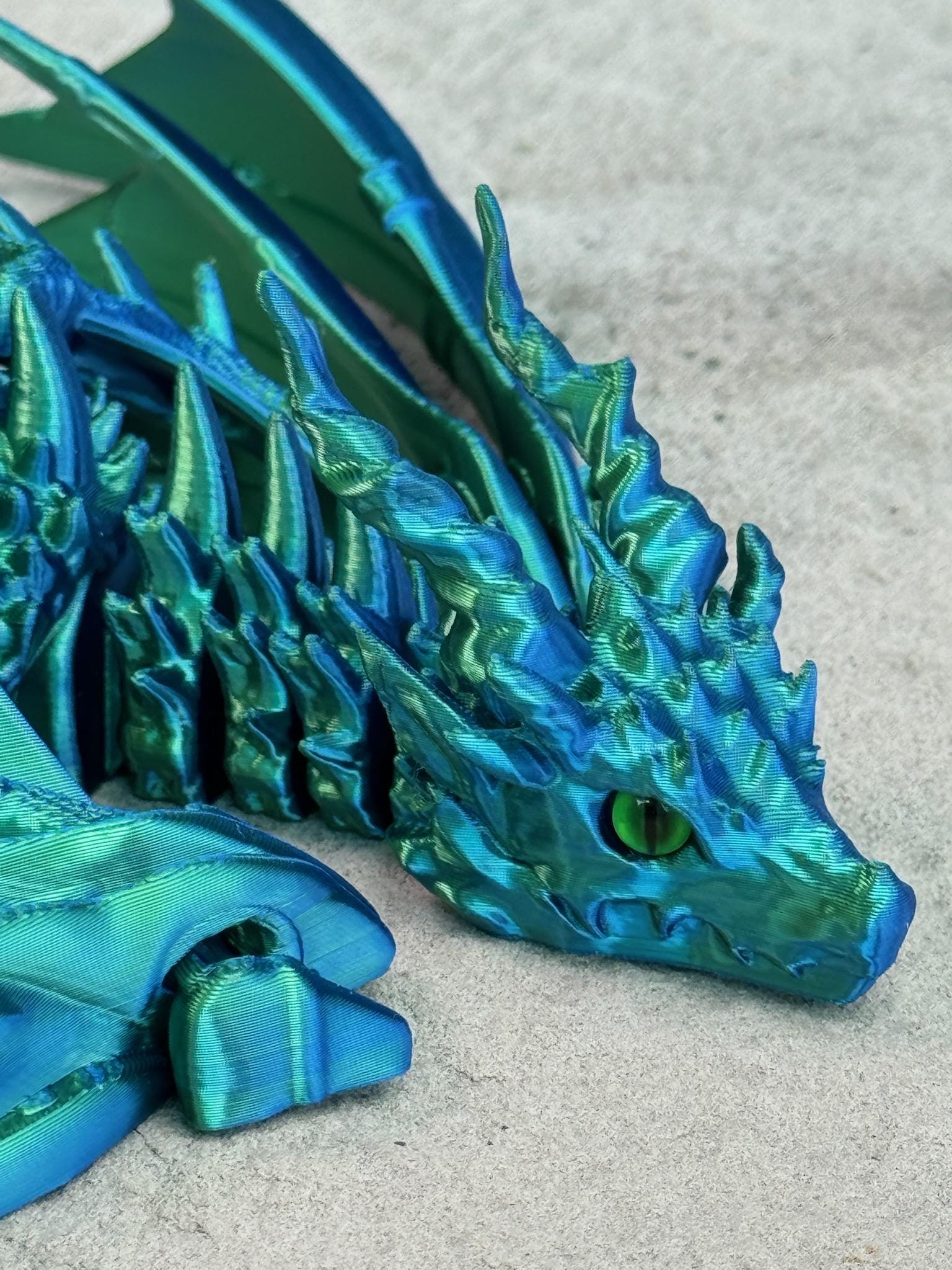 Articulated Wyvern V3 – Poseable Fantasy Flying Dragon Toy, Flexi Fidget Winged Dragon with Custom Colors & Eyes